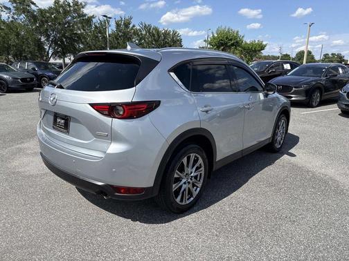 Sonic Silver Metallic 2019 Mazda CX-5 Signature