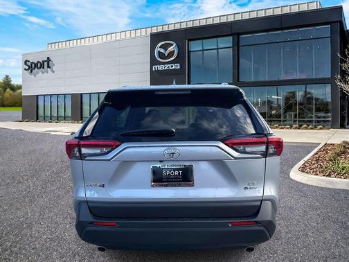 2025 Toyota RAV4 Hybrid LE