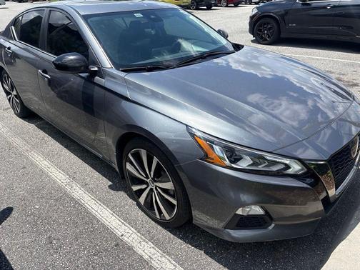 Gun Metallic 2020 Nissan Altima 2.5 SR