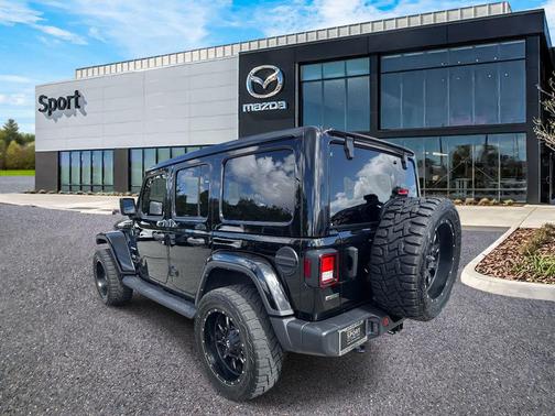 2022 Jeep Wrangler Unlimited Sahara