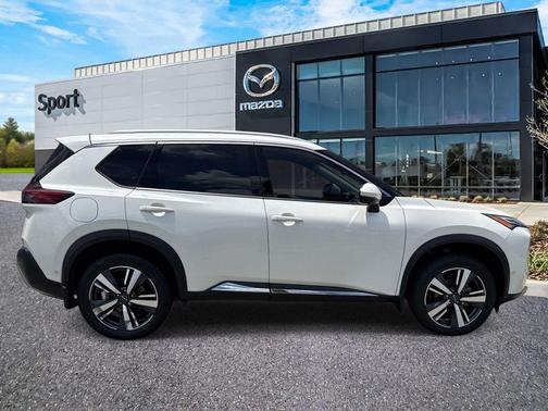 Pearl White Tricoat 2023 Nissan Rogue Platinum