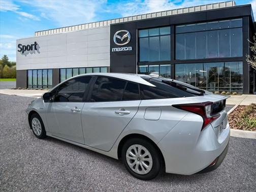 2021 Toyota Prius L