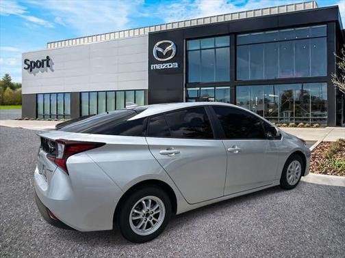 2021 Toyota Prius L