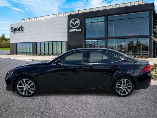 Obsidian 2018 Lexus IS 300 Base
