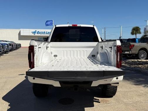 2017 Ford F-250 PLATINUM