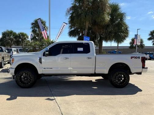 2017 Ford F-250 PLATINUM