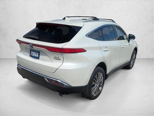 Blizzard Pearl 2021 Toyota Venza XLE