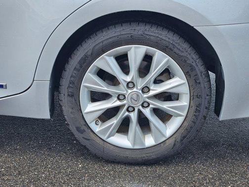 2013 Lexus ES 300h Base