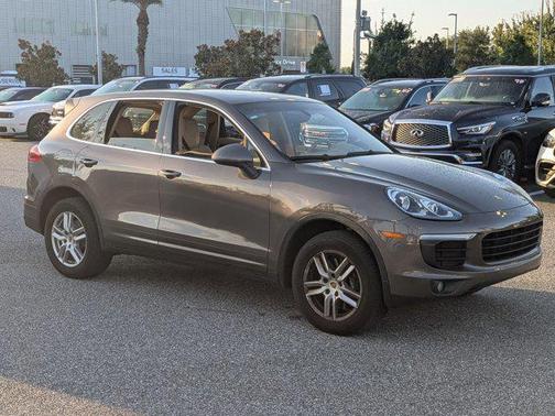 2016 Porsche Cayenne Cayenne