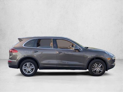 2016 Porsche Cayenne Cayenne