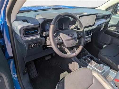 2025 Ford Maverick Lobo Standard