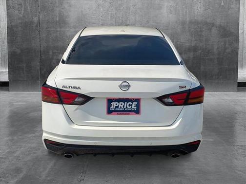2024 Nissan Altima SR FWD