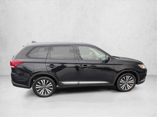 2020 Mitsubishi Outlander ES