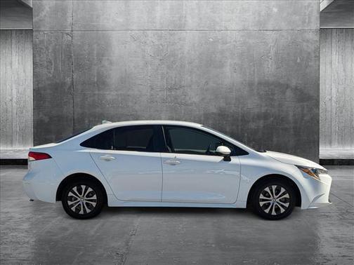 2022 Toyota Corolla Hybrid LE