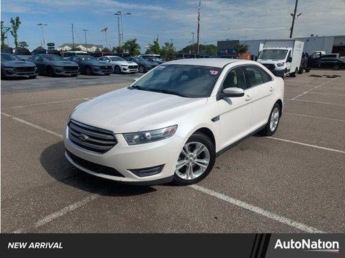 2013 Ford Taurus SEL