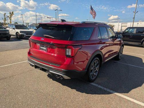 2025 Ford Explorer Platinum