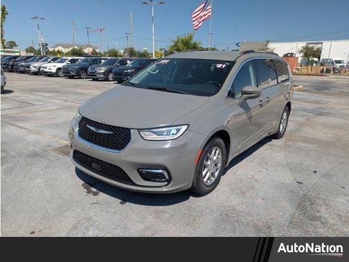 2021 Chrysler Pacifica Touring