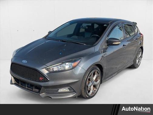 2018 Ford Focus ST 