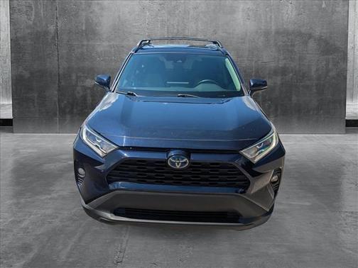 2019 Toyota RAV4 Hybrid XLE