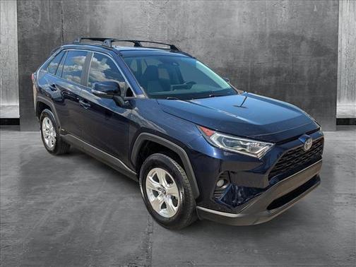 2019 Toyota RAV4 Hybrid XLE