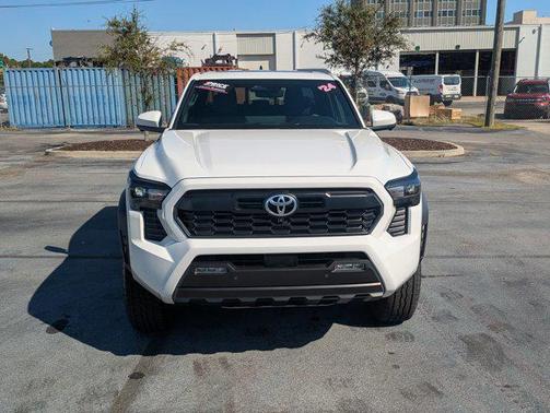 2024 Toyota Tacoma TRD Off Road