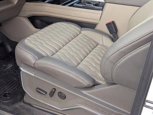 2025 Ford F-250 Platinum
