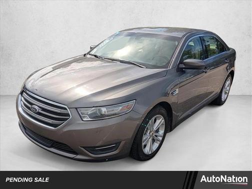 Silver/Gray 2013 Ford Taurus SEL