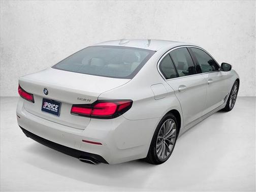 2021 BMW 530 530i