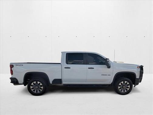 2022 Chevrolet Silverado 2500 Custom