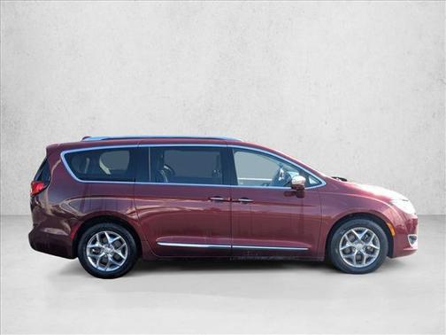 Velvet Red Pearlcoat 2018 Chrysler Pacifica Limited