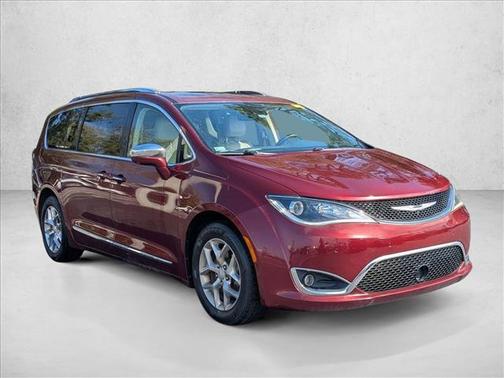 Velvet Red Pearlcoat 2018 Chrysler Pacifica Limited