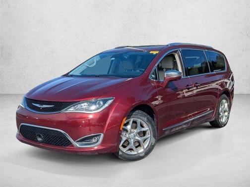 Velvet Red Pearlcoat 2018 Chrysler Pacifica Limited