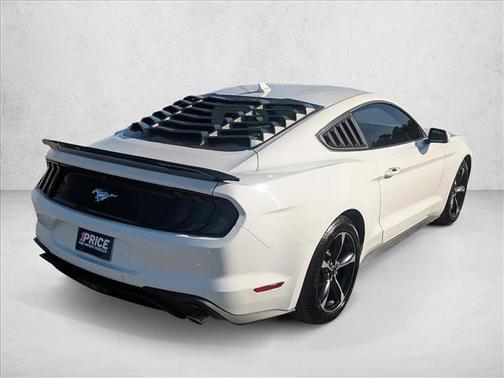 2022 Ford Mustang EcoBoost
