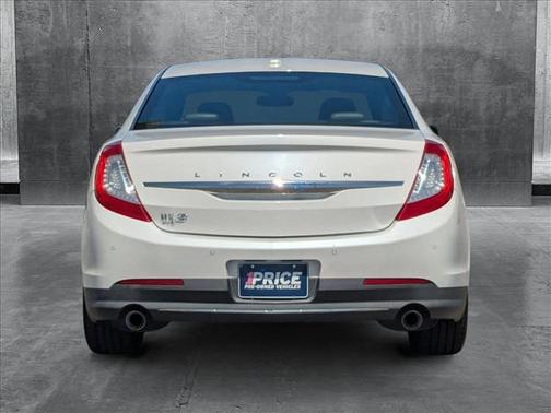 2015 Lincoln MKS Base