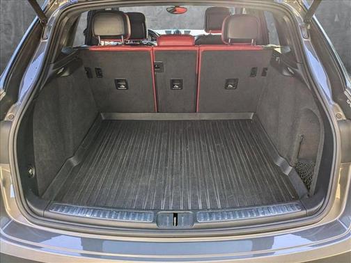 2018 Porsche Macan Base
