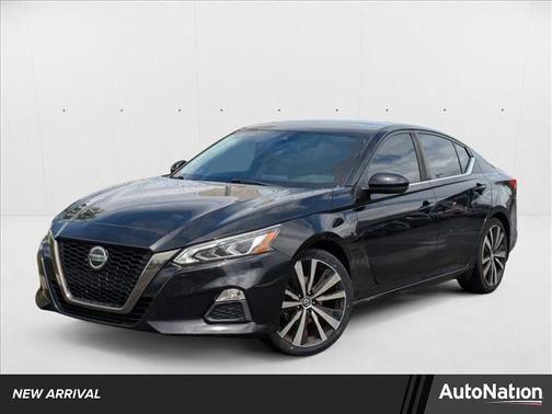 2020 Nissan Altima SR FWD