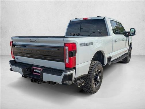 Avalanche 2026 Ford F-350 Platinum