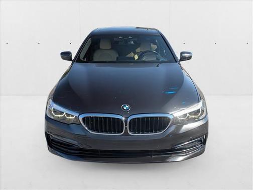 2019 BMW 530 530i