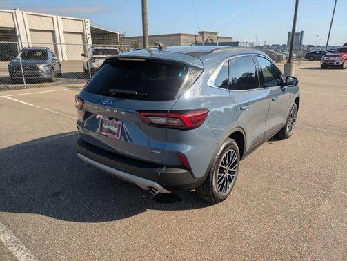 2026 Ford Escape PHEV Base