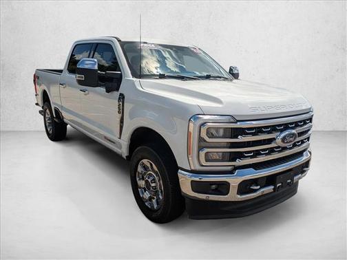 Oxford White 2023 Ford F-250 Lariat