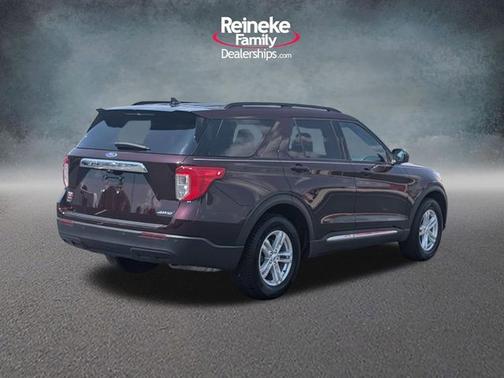 JEWEL RED MET TINTED CC 2023 Ford Explorer XLT