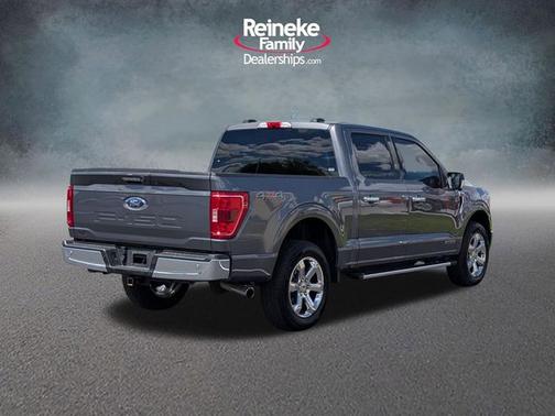 CARBONIZED GRAY METALLIC 2022 Ford F-150 XLT