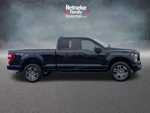 ANTIMATTER BLUE METALLIC 2023 Ford F-150 XL