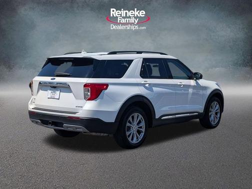 STAR WHITE MET TRI-COAT 2023 Ford Explorer XLT