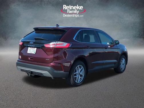 BURGUNDY VELVET MET TINT CC 2024 Ford Edge SEL