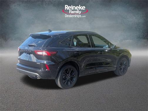 2023 Ford Escape ST-LINE ELITE