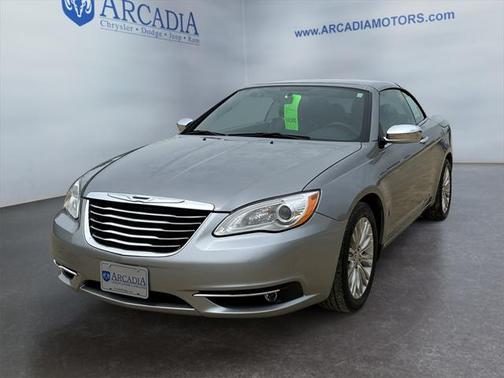2013 Chrysler 200 Limited