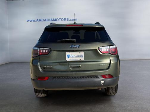 Olive Green Pearlcoat 2018 Jeep Compass Sport