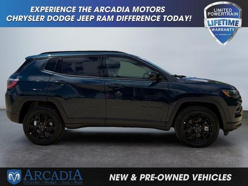 Fathom Blue Pearl Coat 2026 Jeep Compass Sport