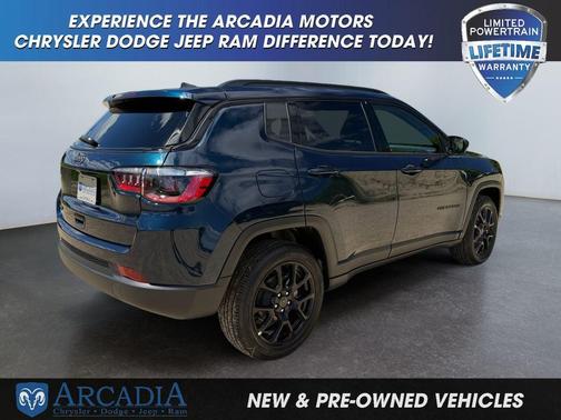 Fathom Blue Pearl Coat 2026 Jeep Compass Sport